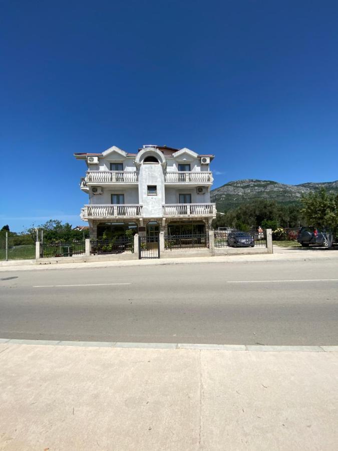 באר Guest House Lukac מראה חיצוני תמונה