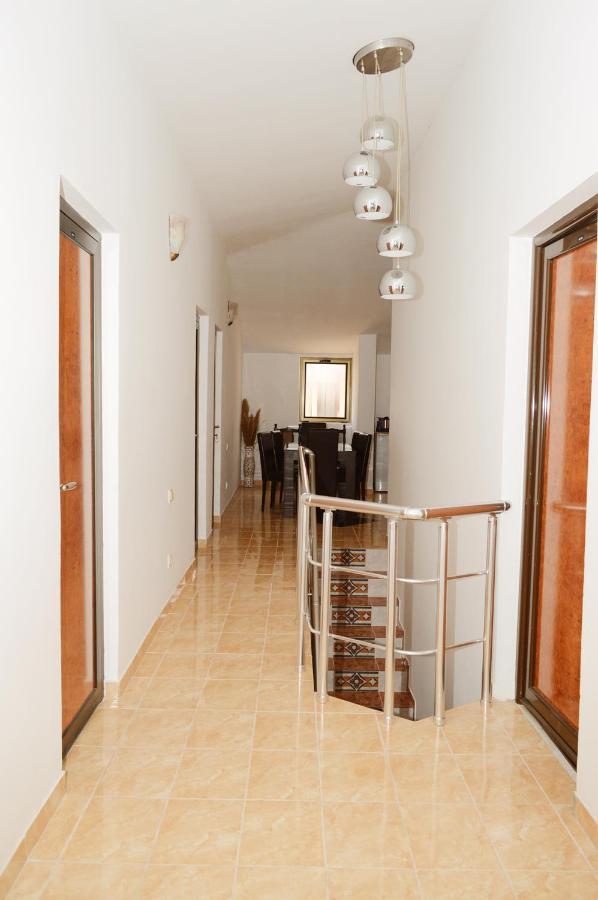באר Guest House Lukac מראה חיצוני תמונה